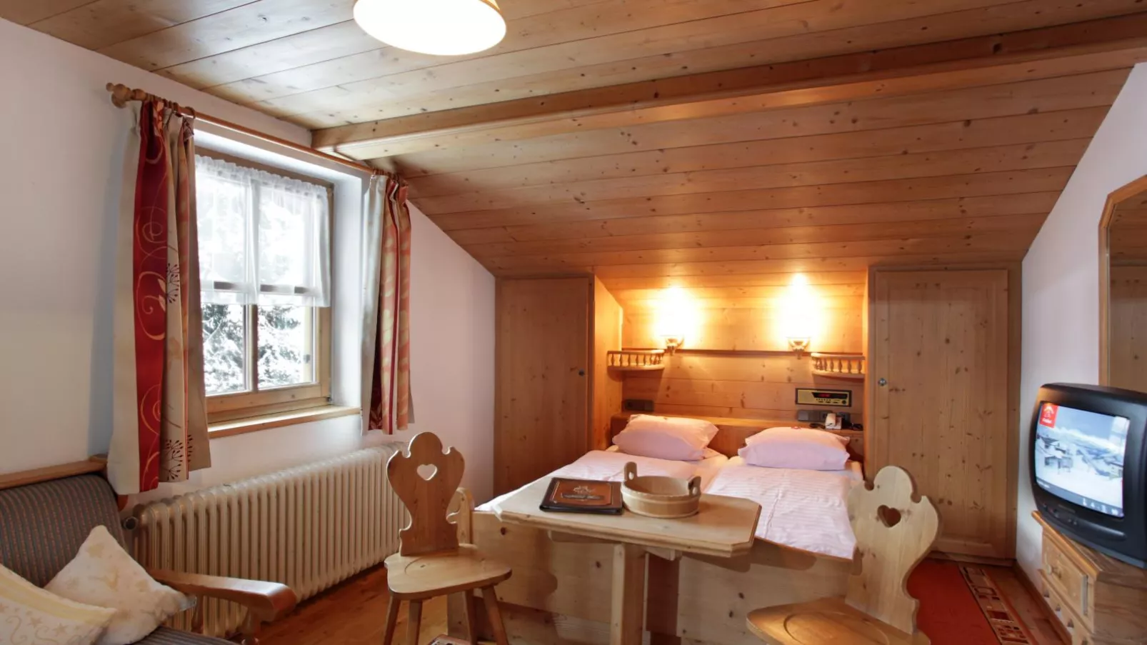 Maria Rose XXL-Bedroom