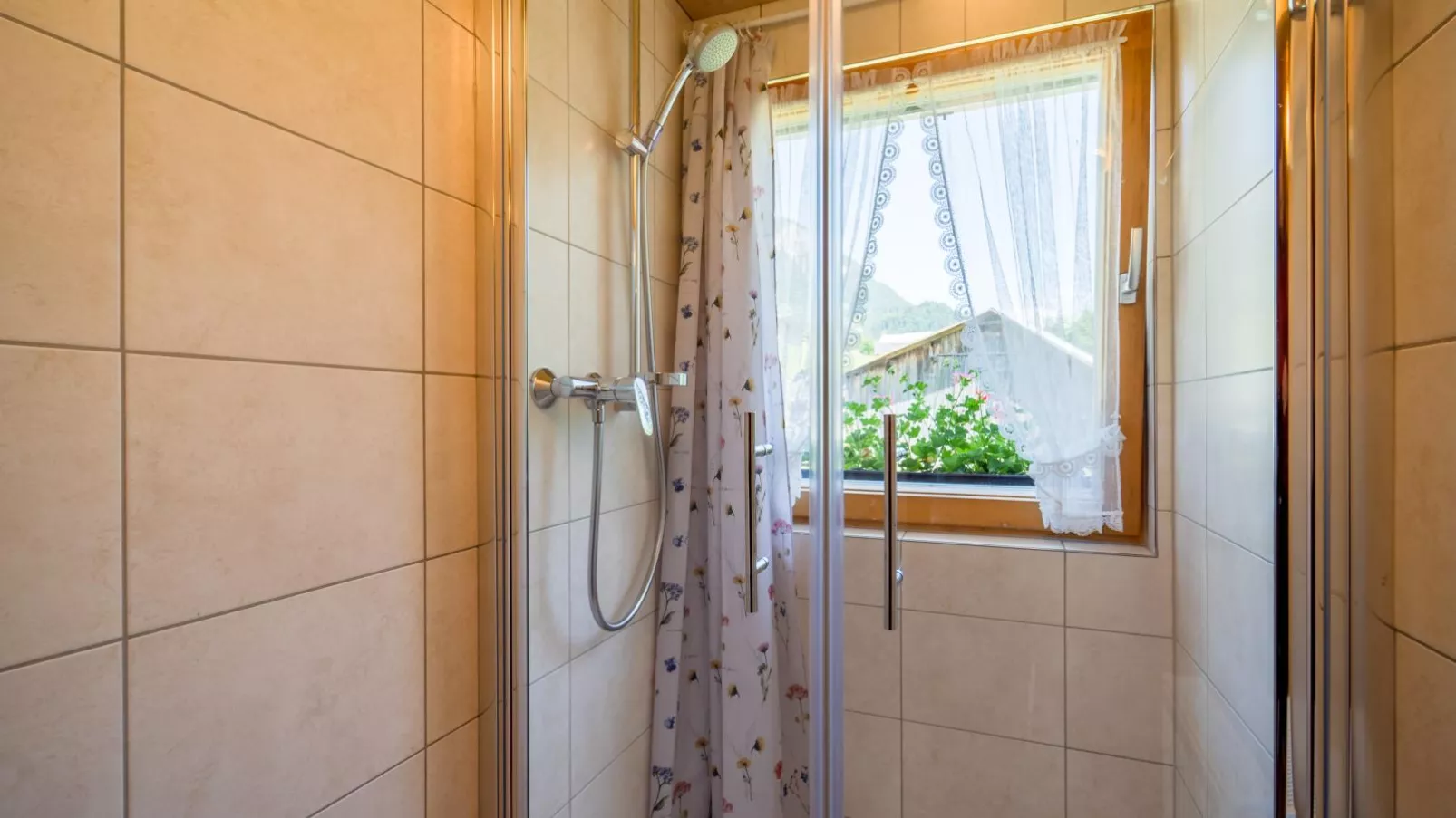Ferienhaus Türtscher 1-Bathroom