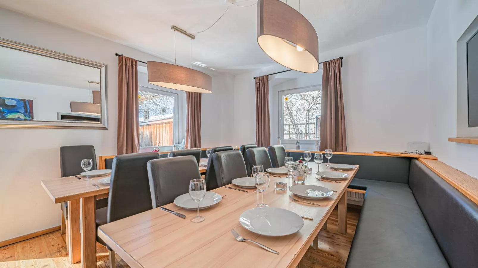 Chalet Kirchberg L-Dining room