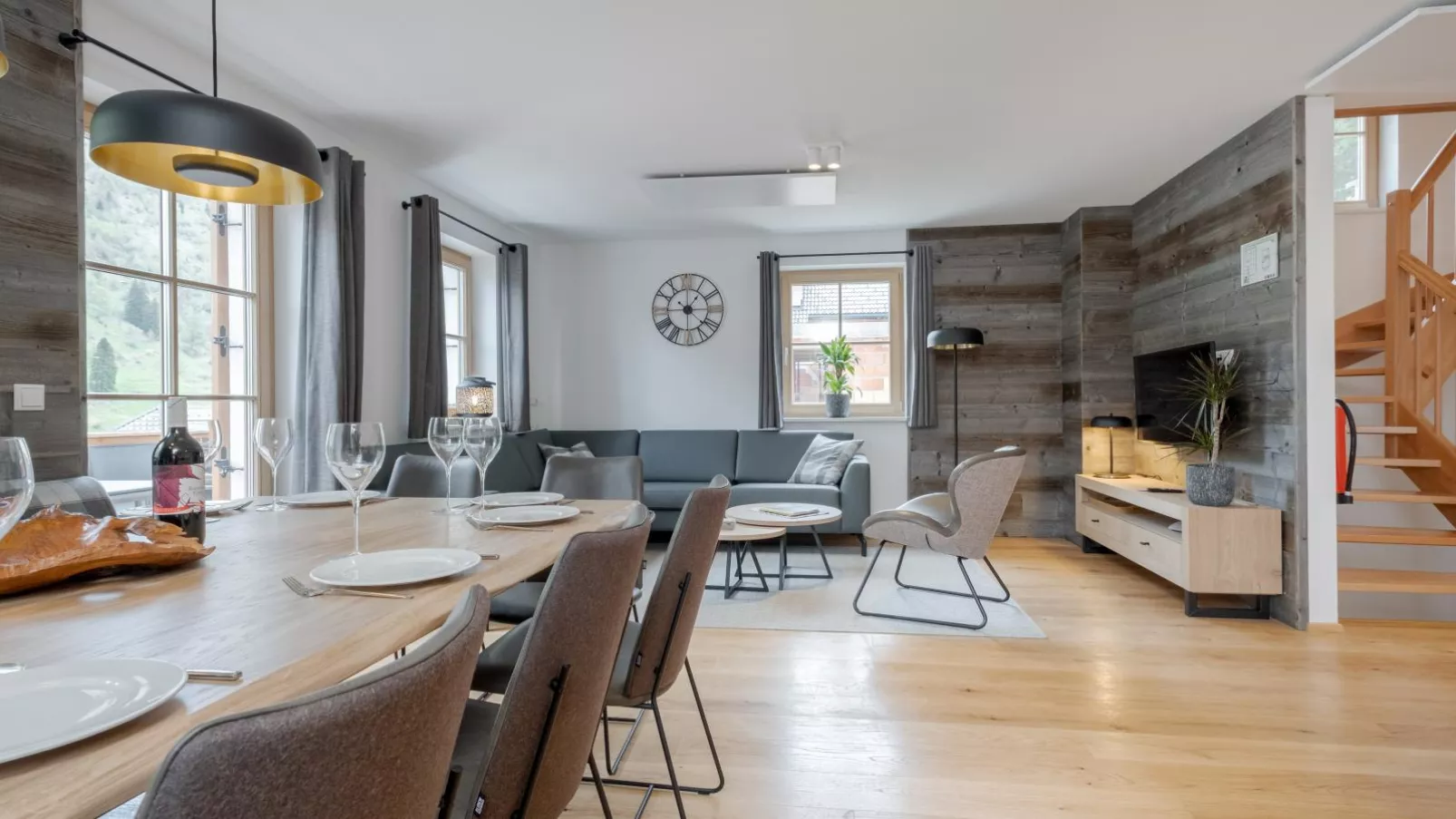 Vita Montagna-Dining room