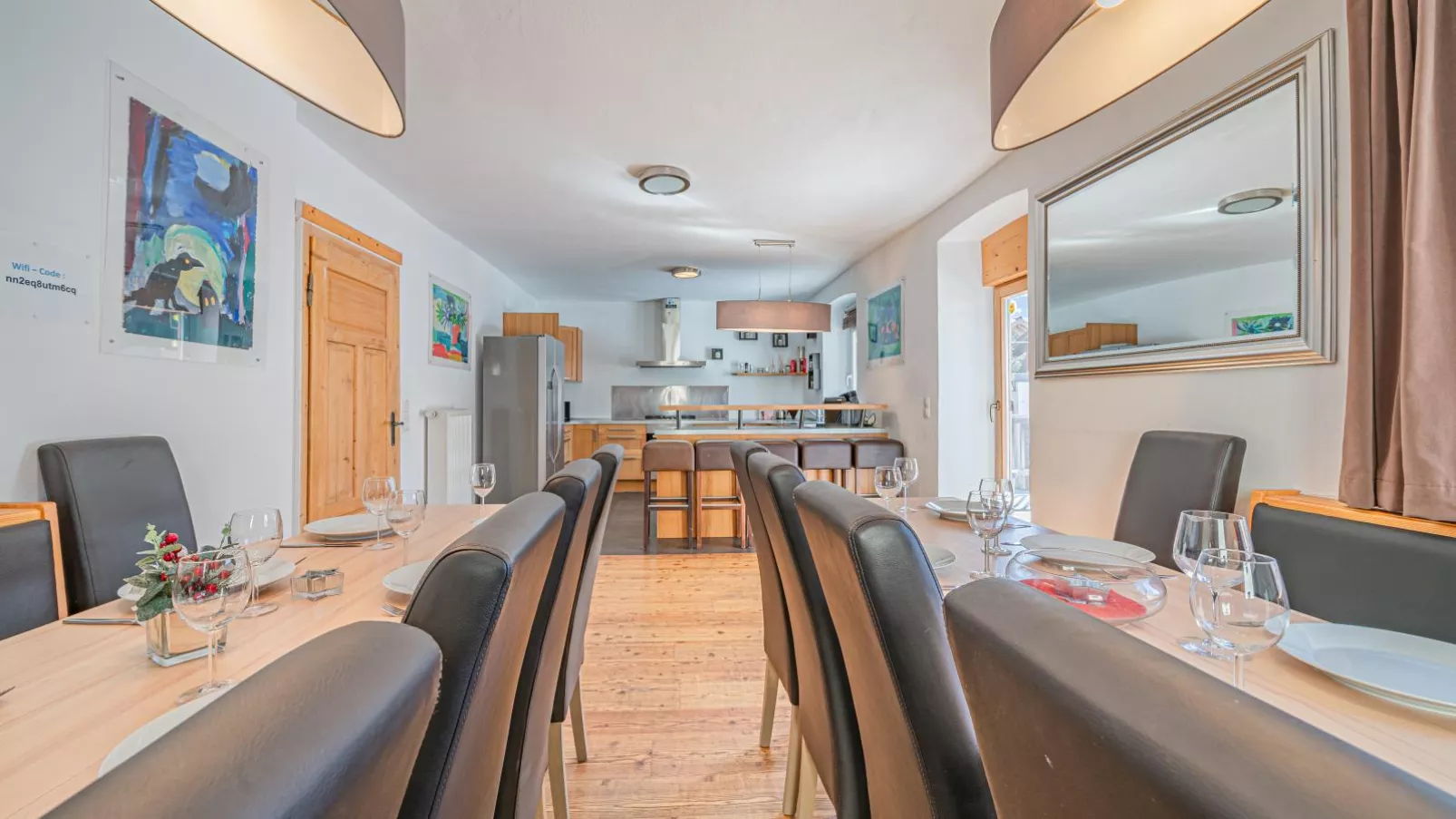 Chalet Kirchberg L-Dining room