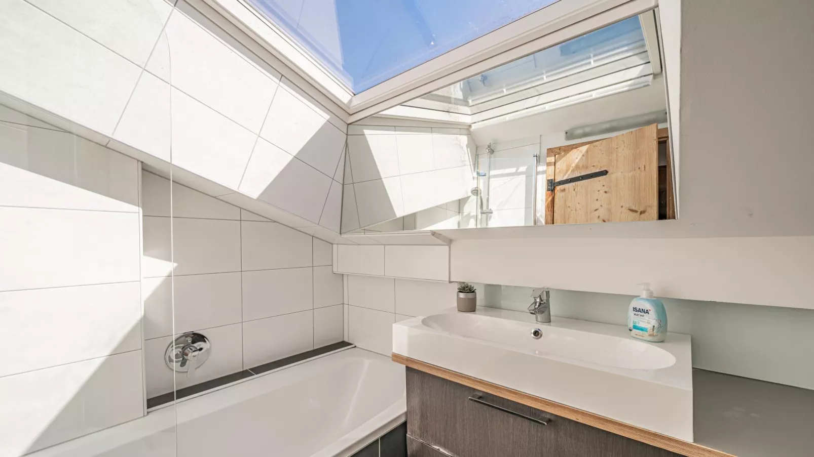 Chalet Kirchberg L-Bathroom