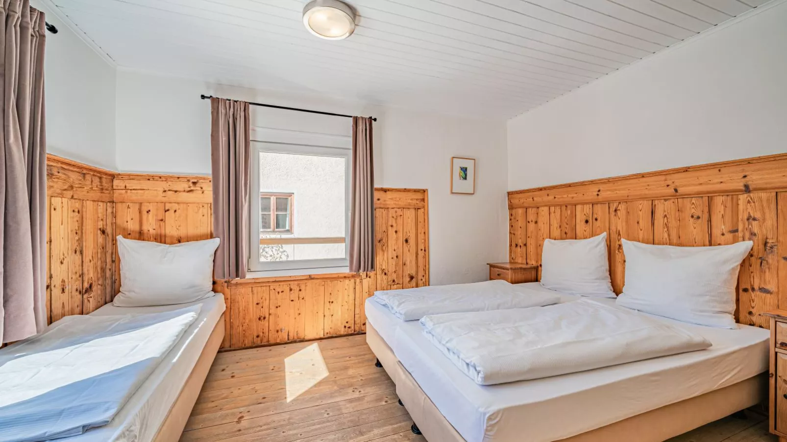 Chalet Kirchberg L-Bedroom