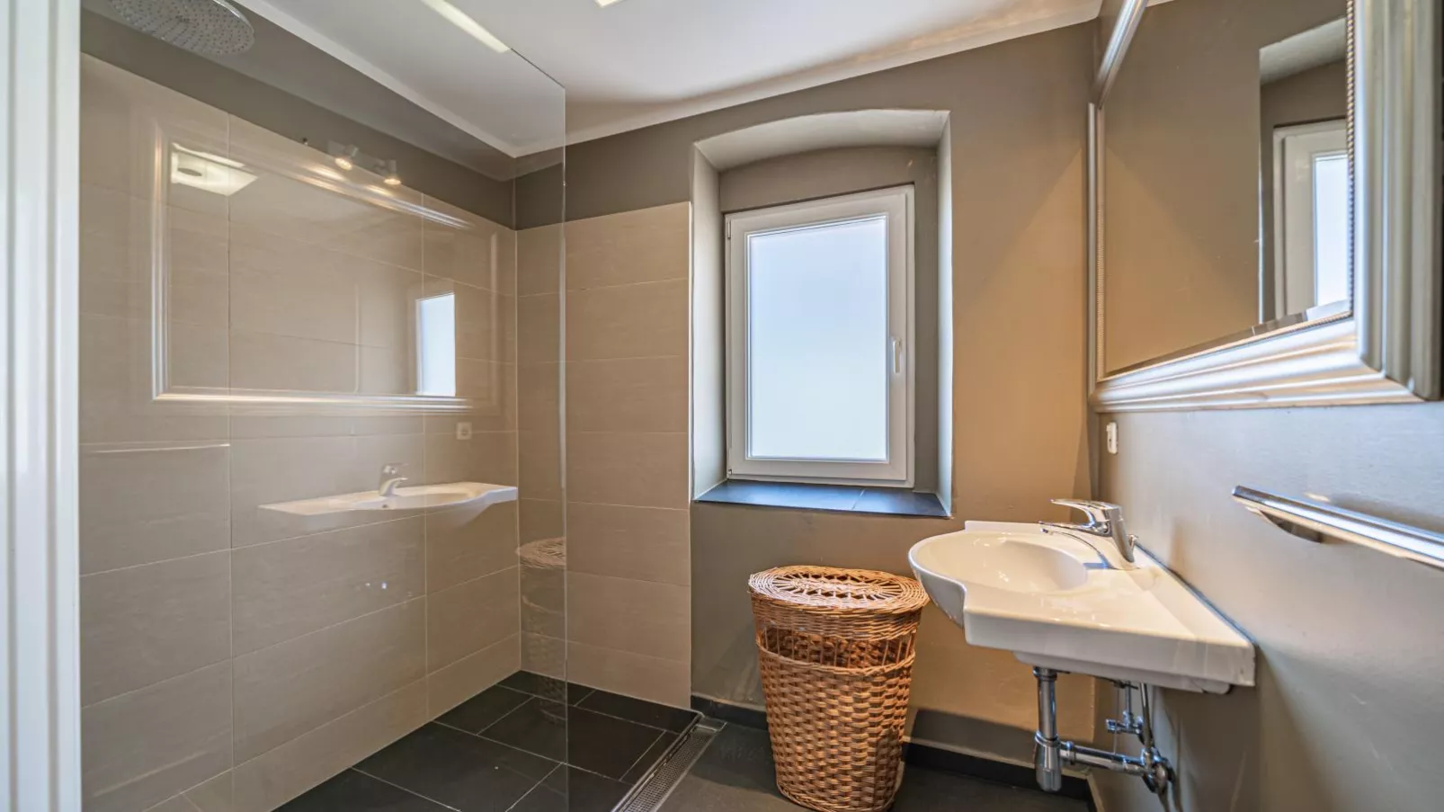 Chalet Kirchberg L-Bathroom
