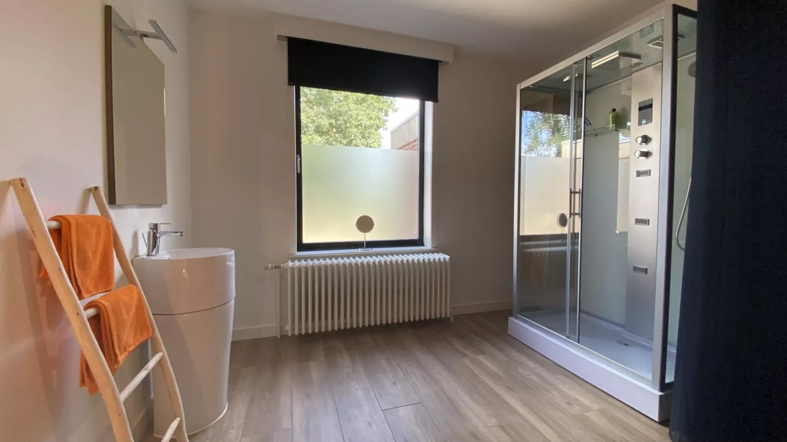 Maison Clement-Bathroom