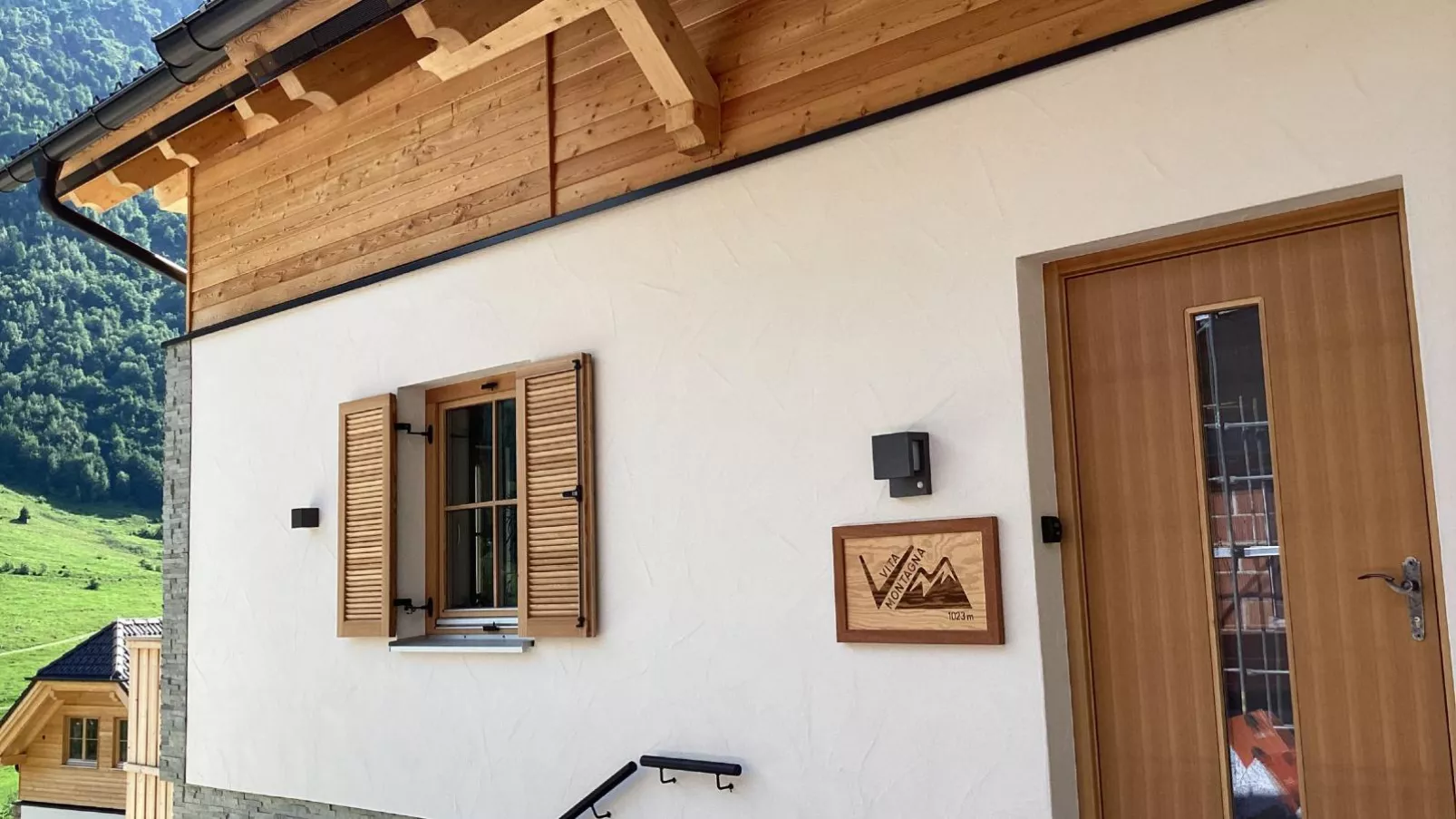 Vita Montagna-Exterior summer