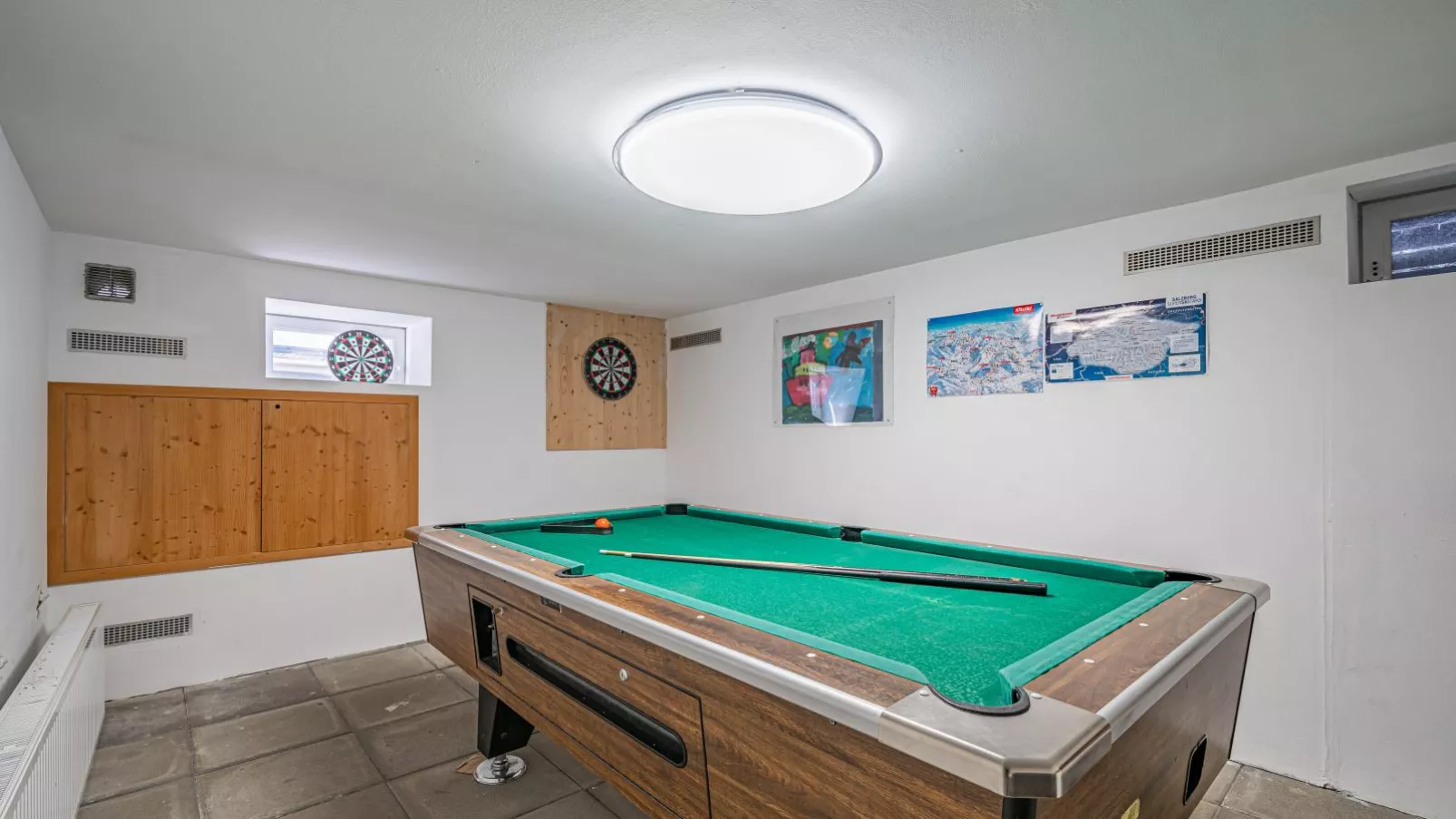 Chalet Kirchberg L-Recreation room