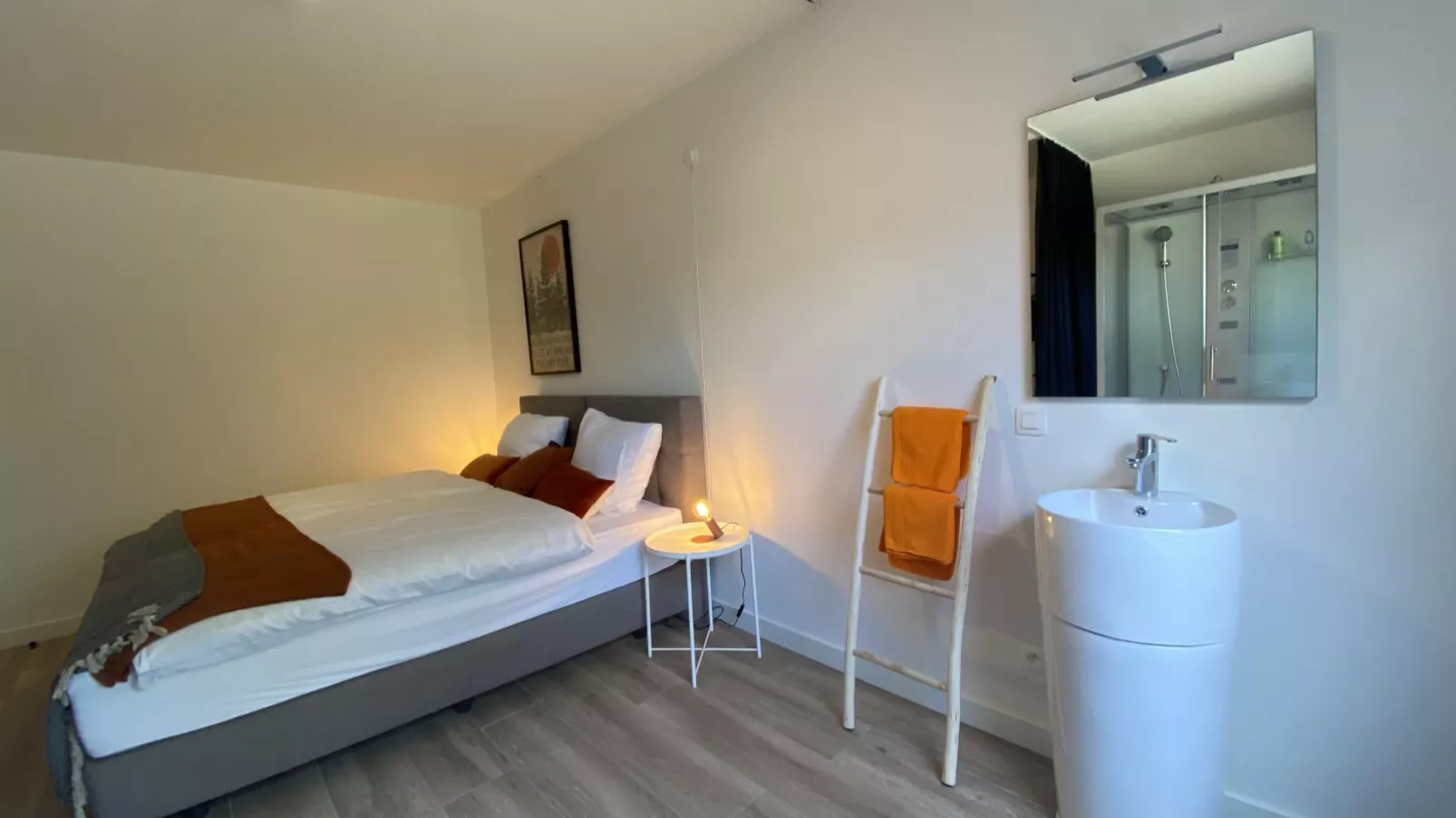 Maison Clement-Bedroom