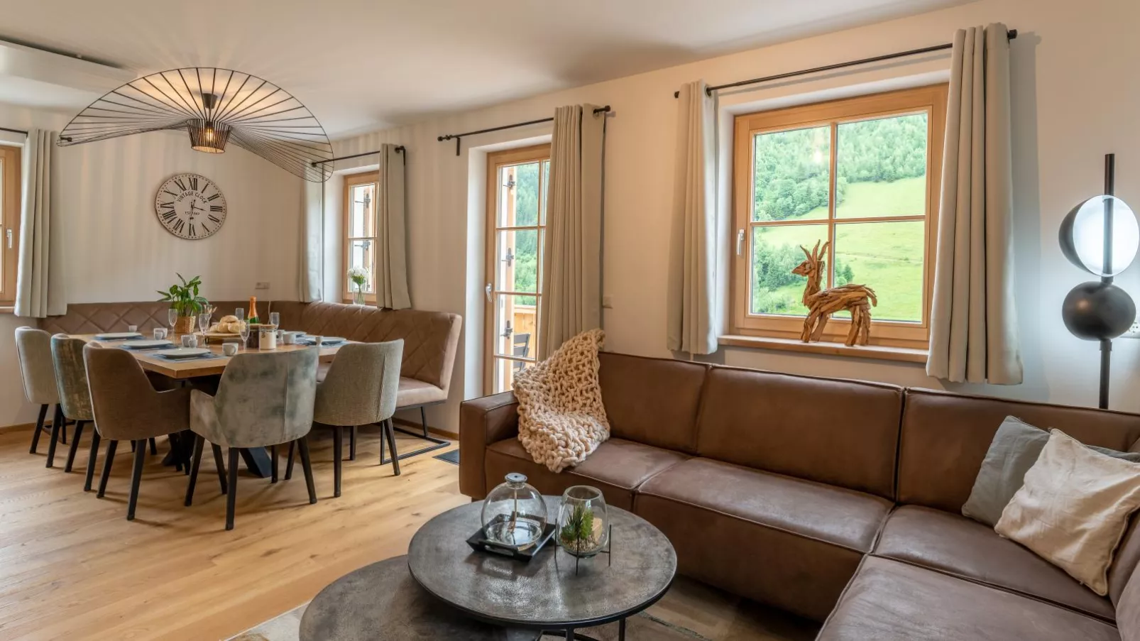 Haus Ganbei-Living room