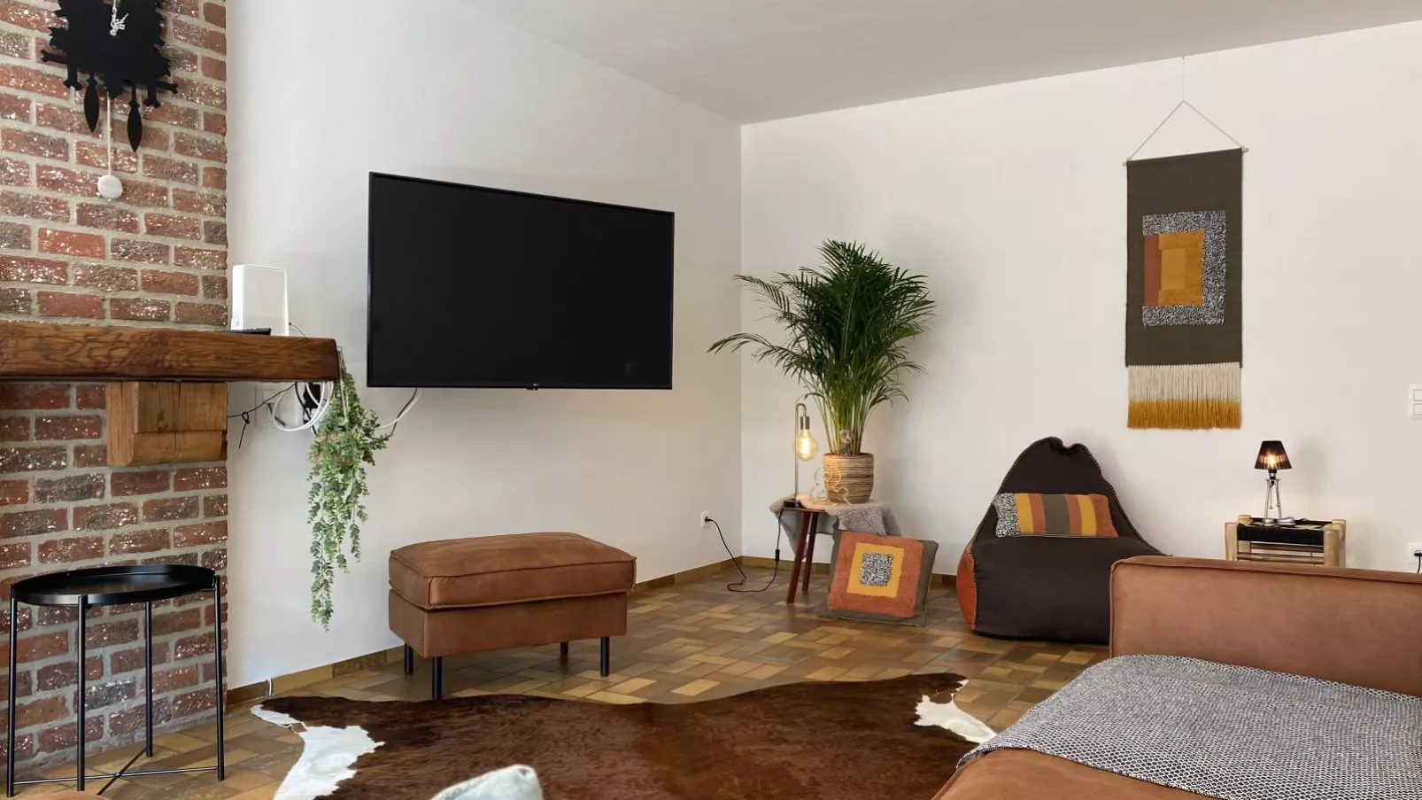 Maison Clement-Living room