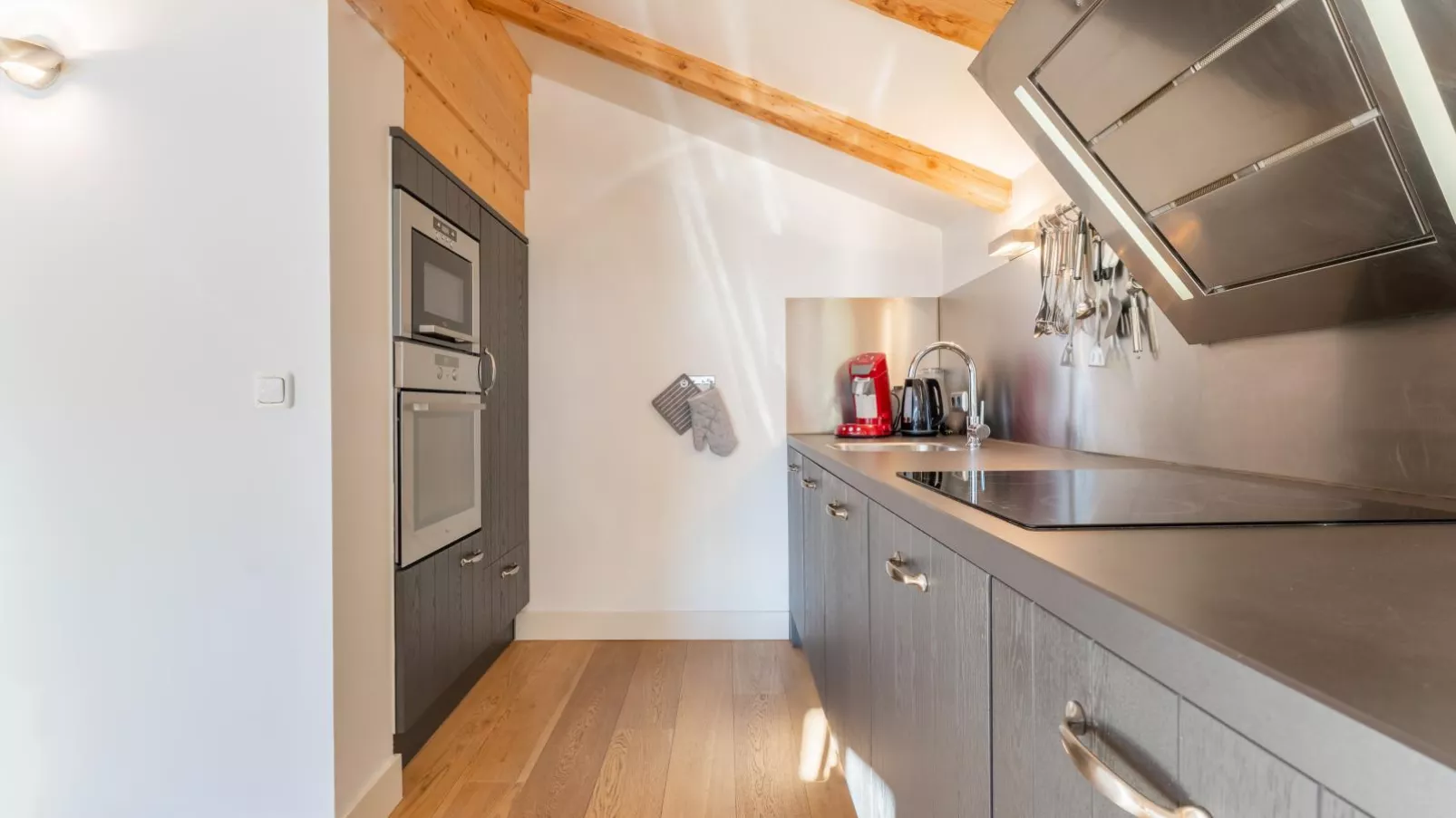 Brixen 1-Kitchen