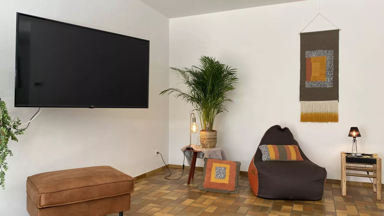 Maison Clement-Living room
