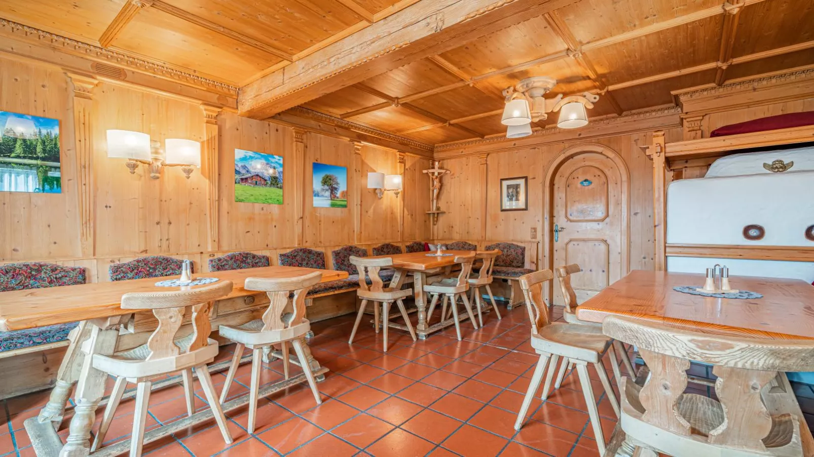Maria Rose XL-Dining room