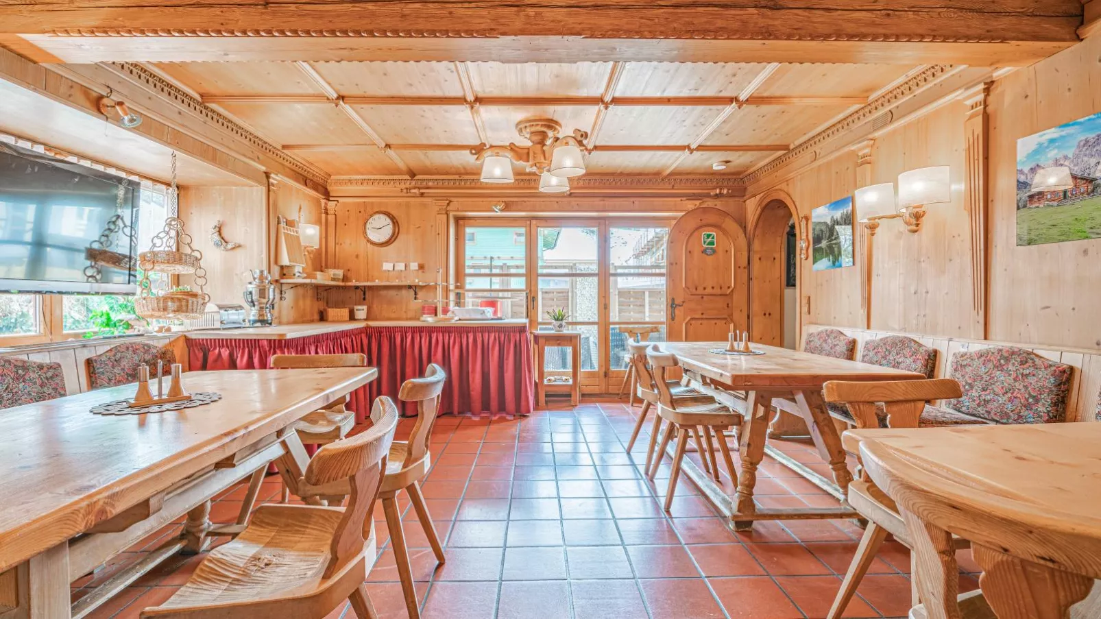 Maria Rose XL-Dining room