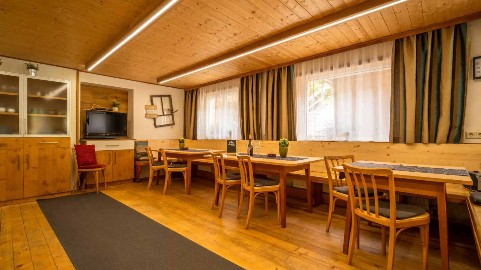 Gästehaus Walch II-Dining room