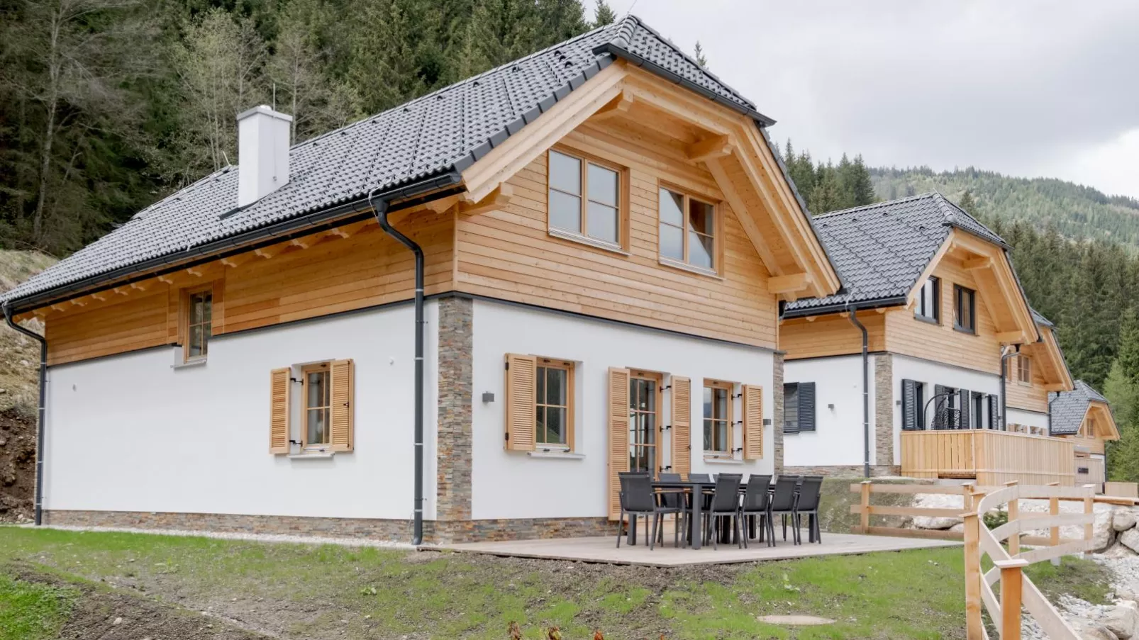 Haus am Wald-Exterior summer
