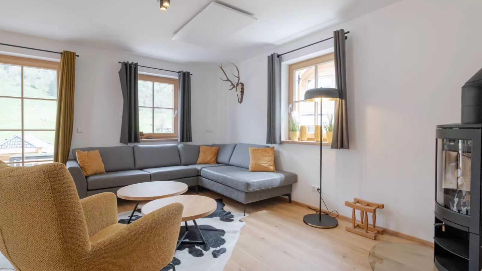 Haus am Wald-Living room