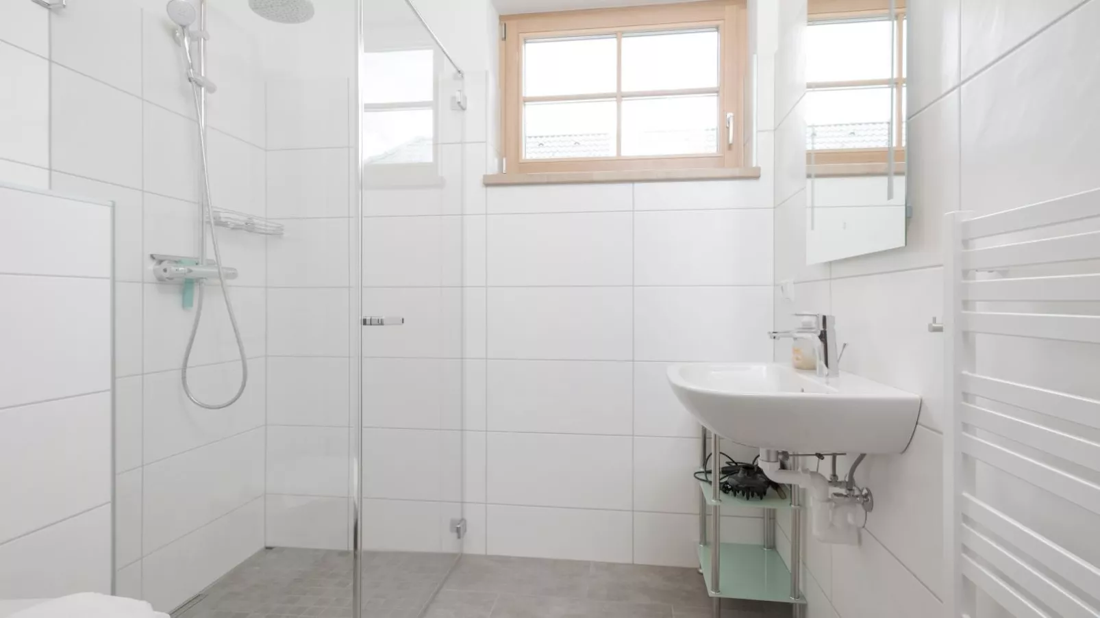 Haus am Wald-Bathroom