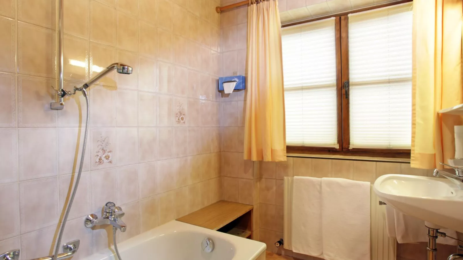 Maria Rose XL-Bathroom