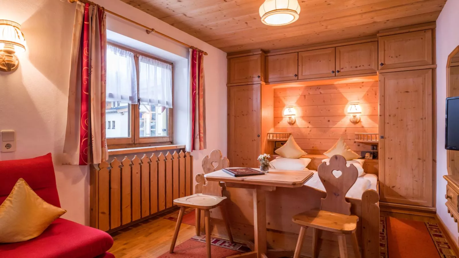 Maria Rose XL-Bedroom