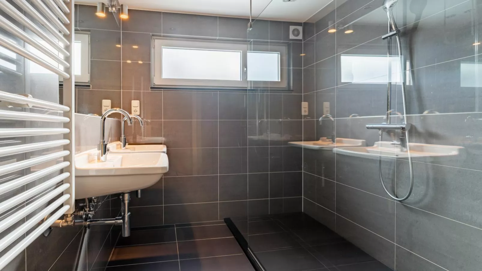Brixen 3-Bathroom