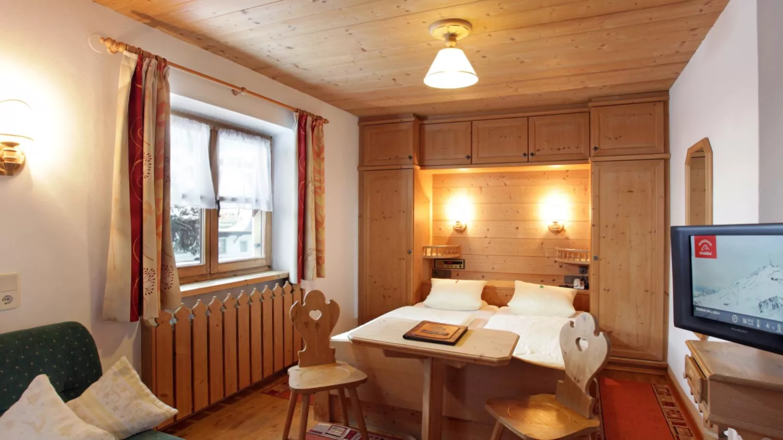 Maria Rose XL-Bedroom