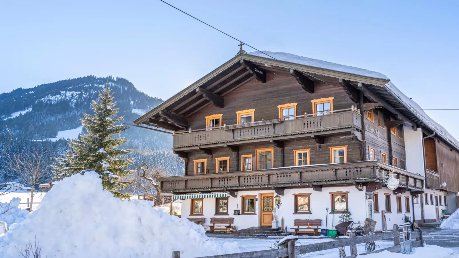 Weberhof Top 1-Exterior winter