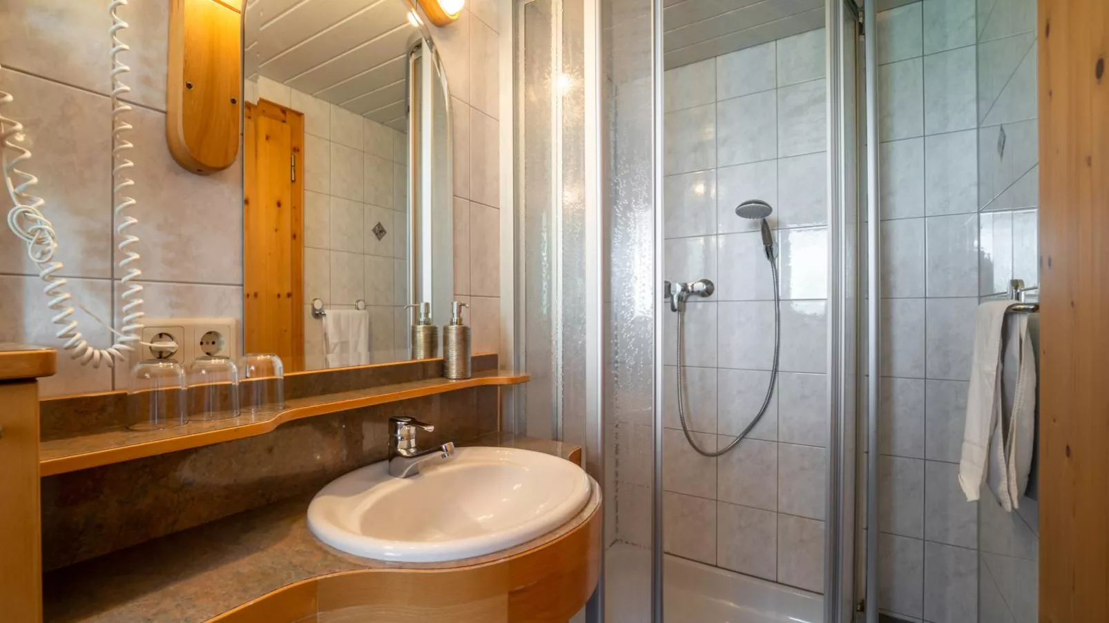 Gästehaus Walch III-Bathroom