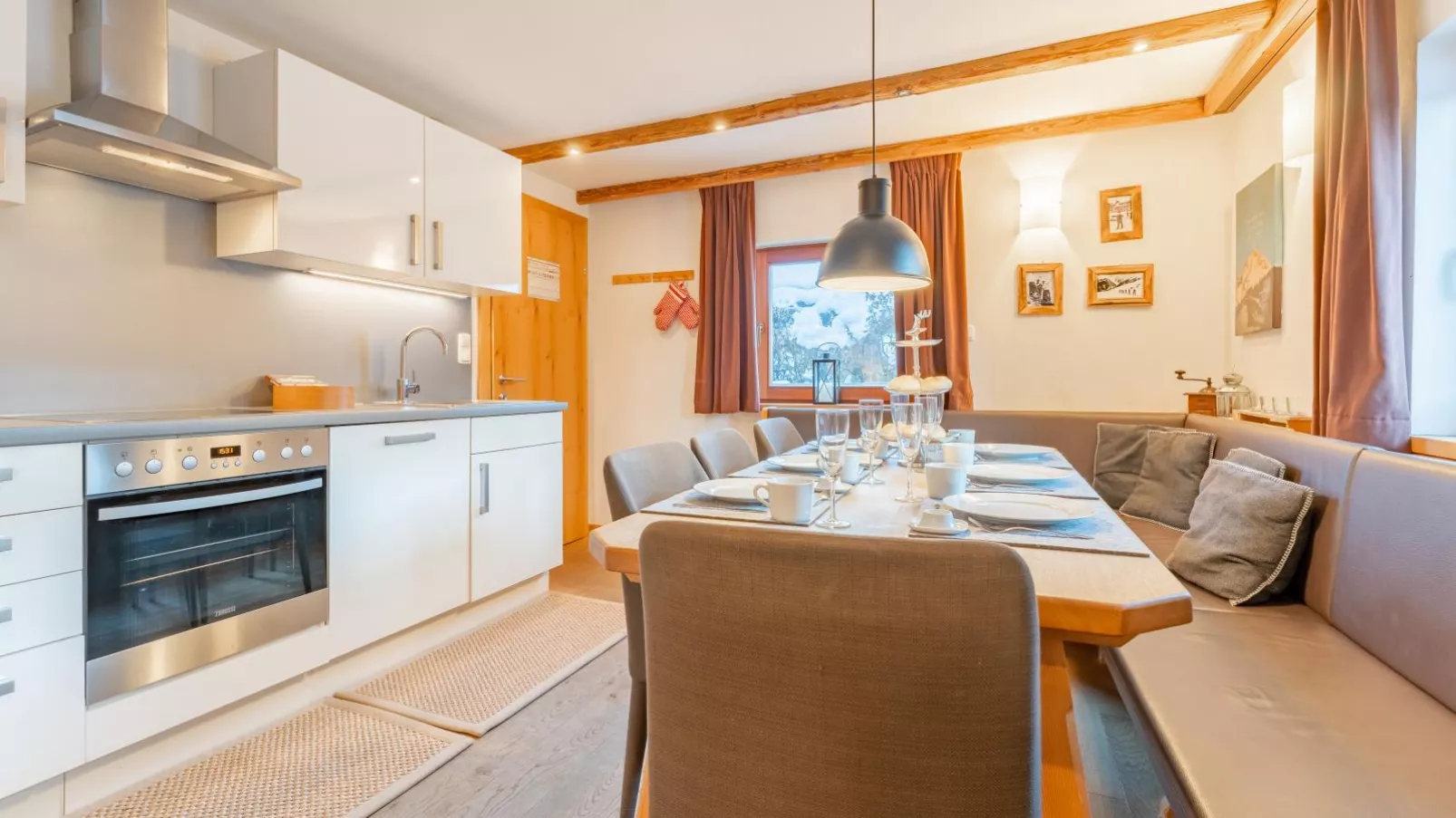 Eichenhof-Dining room