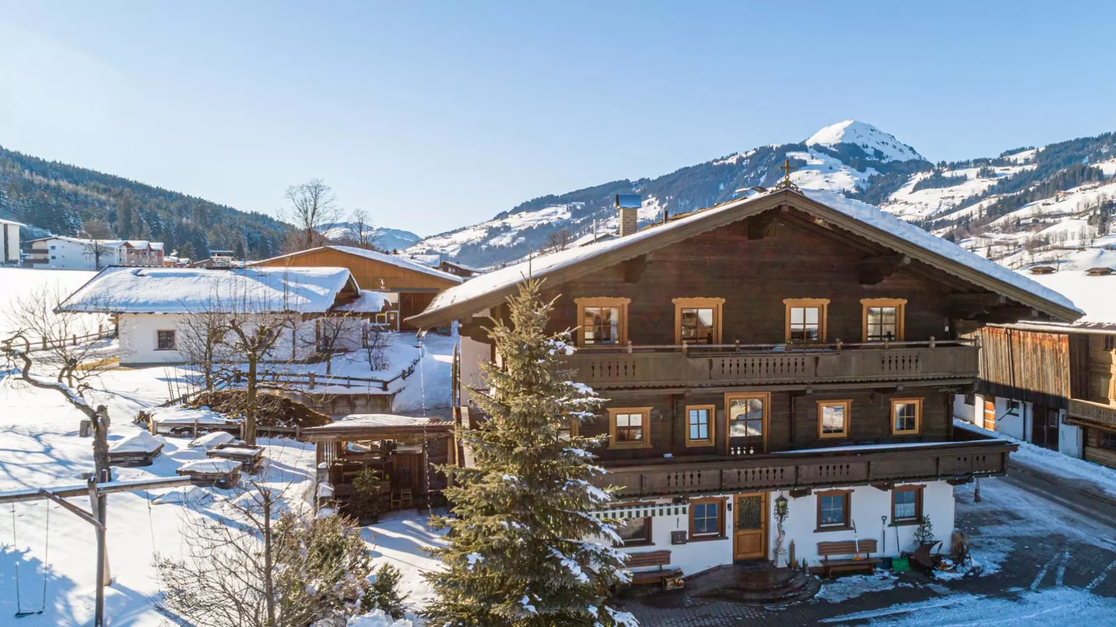 Weberhof Top 1-Exterior winter