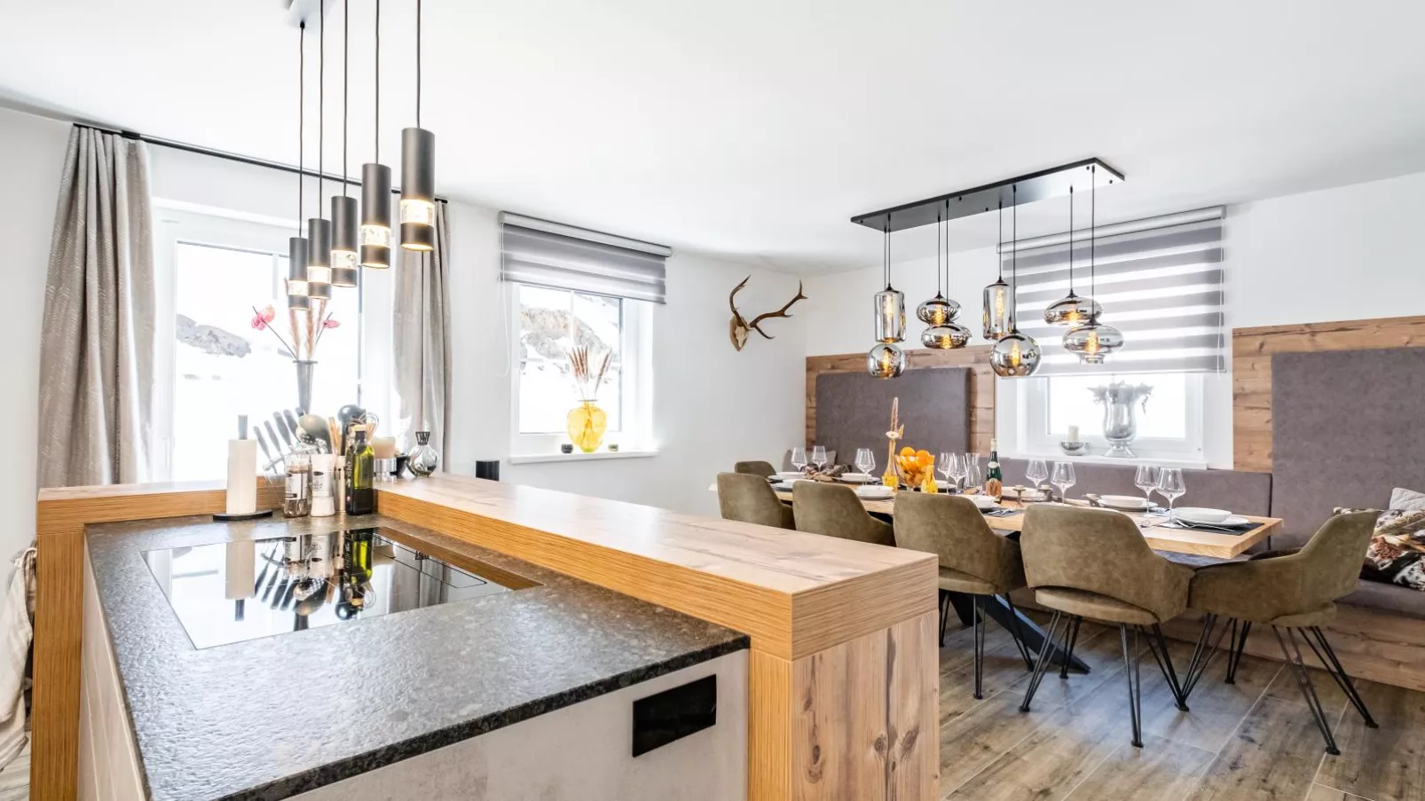Chalet Hirschblick-Dining room