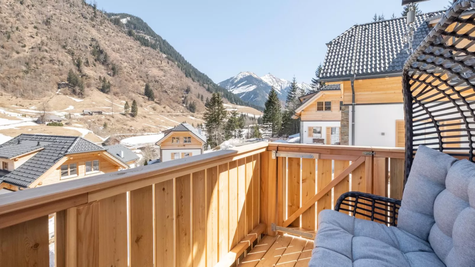 Chalet Hirschblick-Terrace balcony
