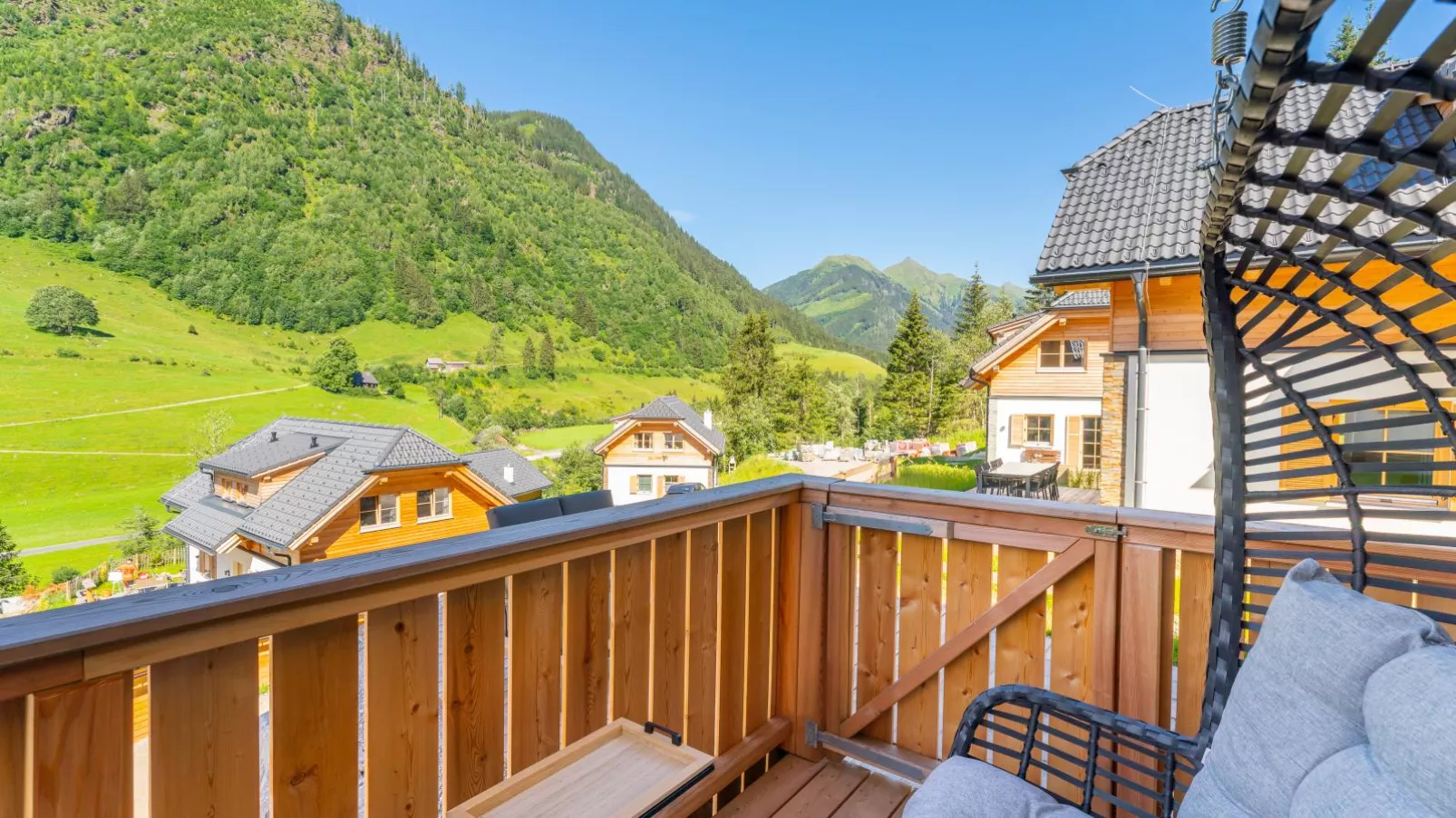 Chalet Hirschblick-Terrace balcony