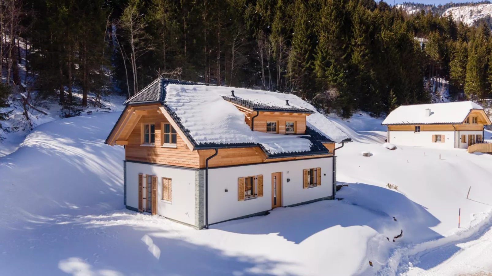 Wanderlust-Exterior winter