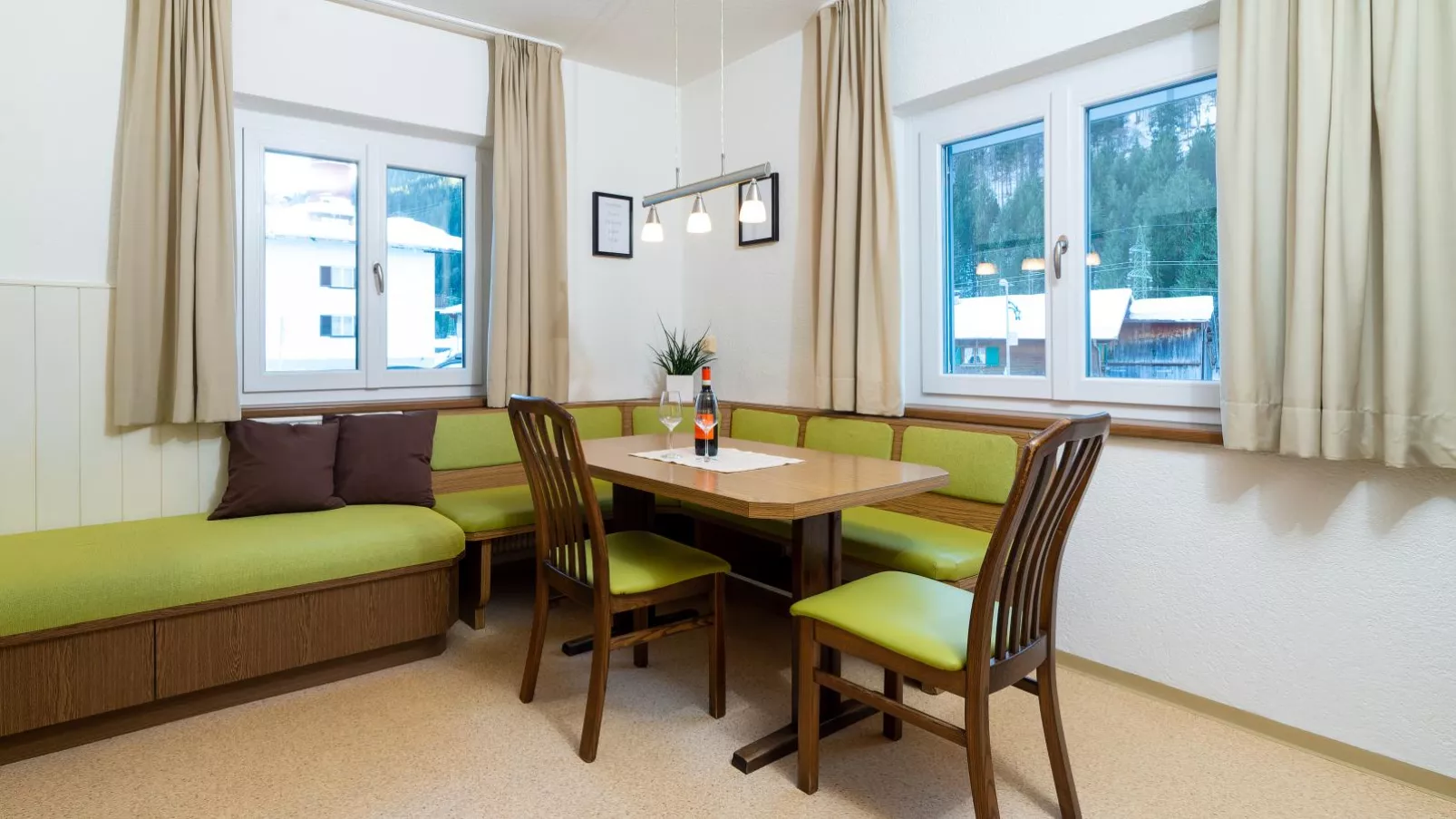 Haus Andrea-Dining room