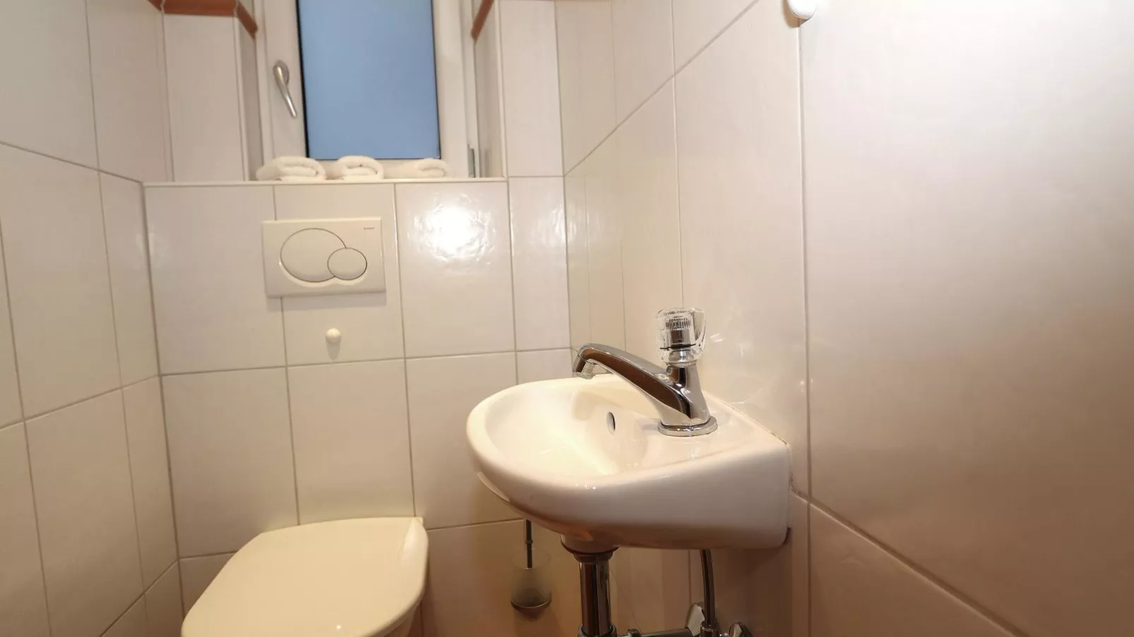 Haus Andrea-Bathroom