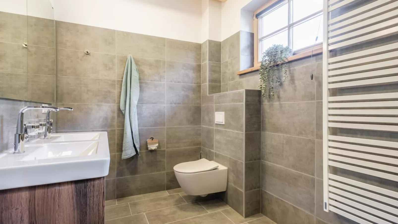 Wanderlust-Bathroom