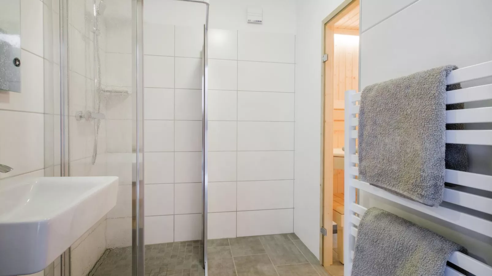 Sperlingnest-Bathroom