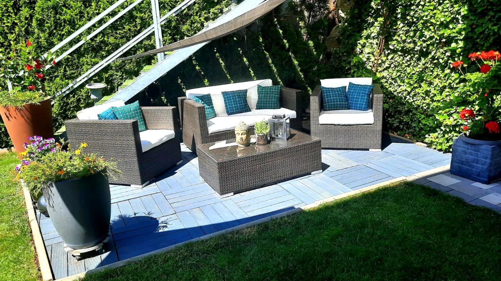 Garden Relax Apart-Gardens summer