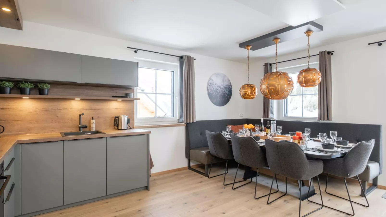 Edelweiss Lodge-Dining room