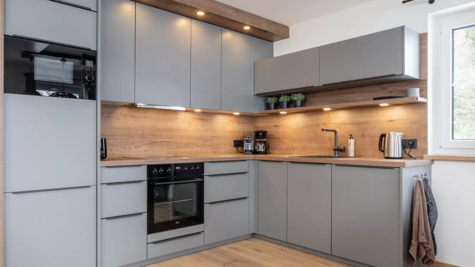 Edelweiss Lodge-Kitchen
