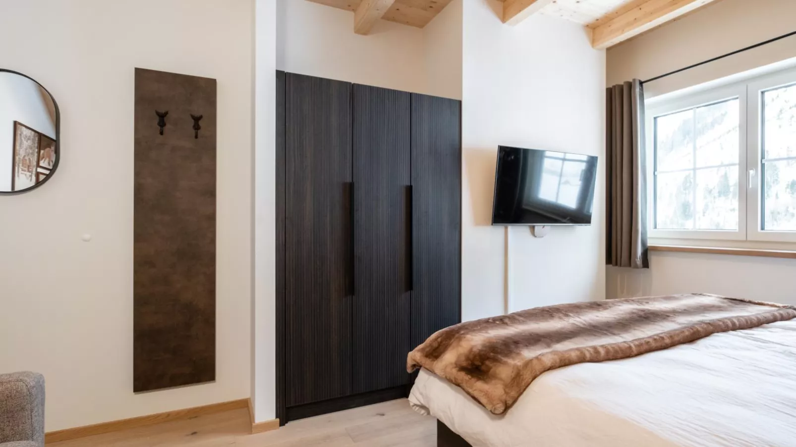 Edelweiss Lodge-Bedroom