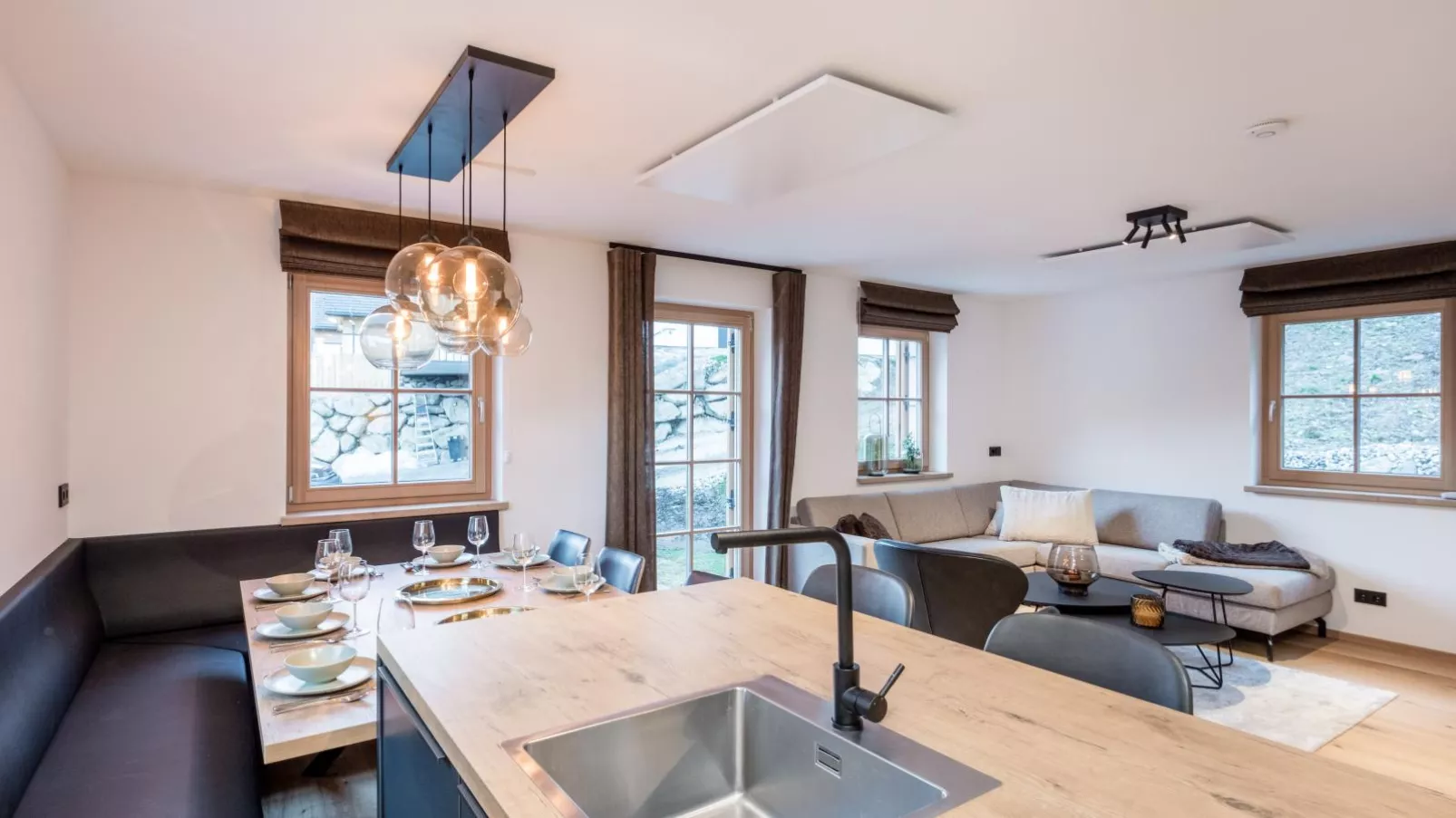 Schletski-Dining room