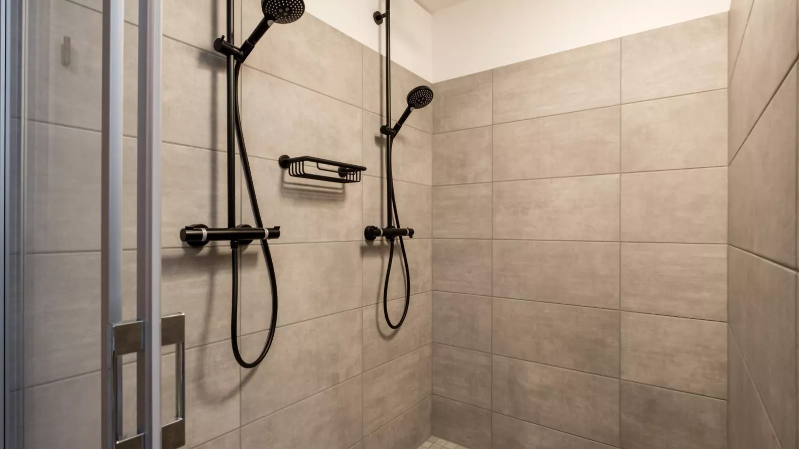 Schletski-Bathroom