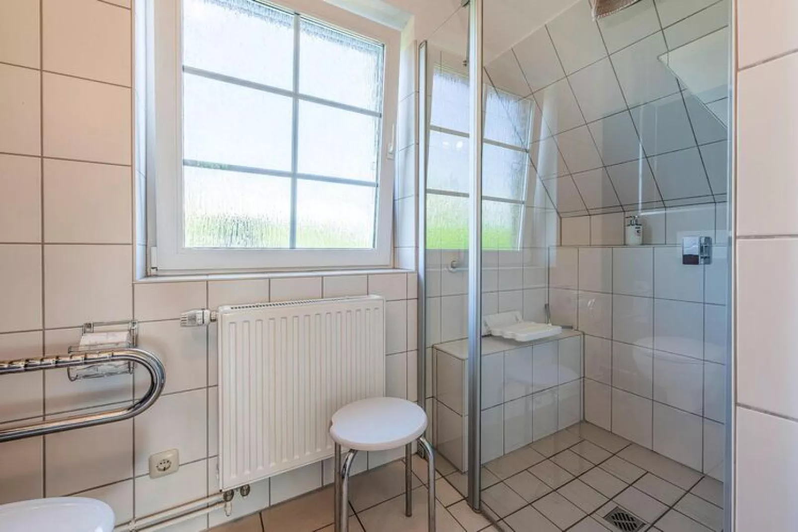 Komfort-Fewo EG 56 qm behindertenfreundlich-Bathroom