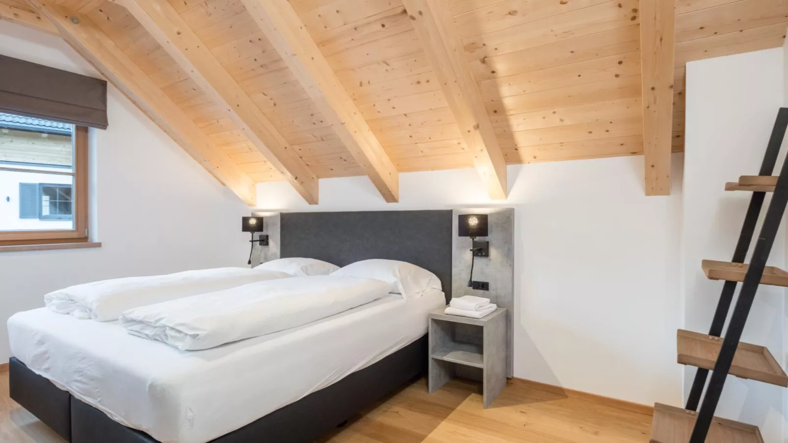 Schletski-Bedroom