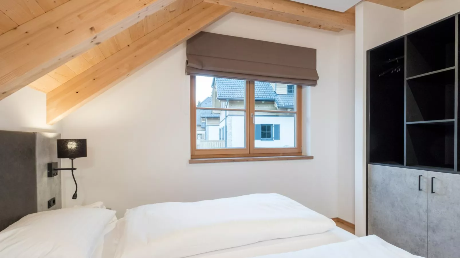 Schletski-Bedroom