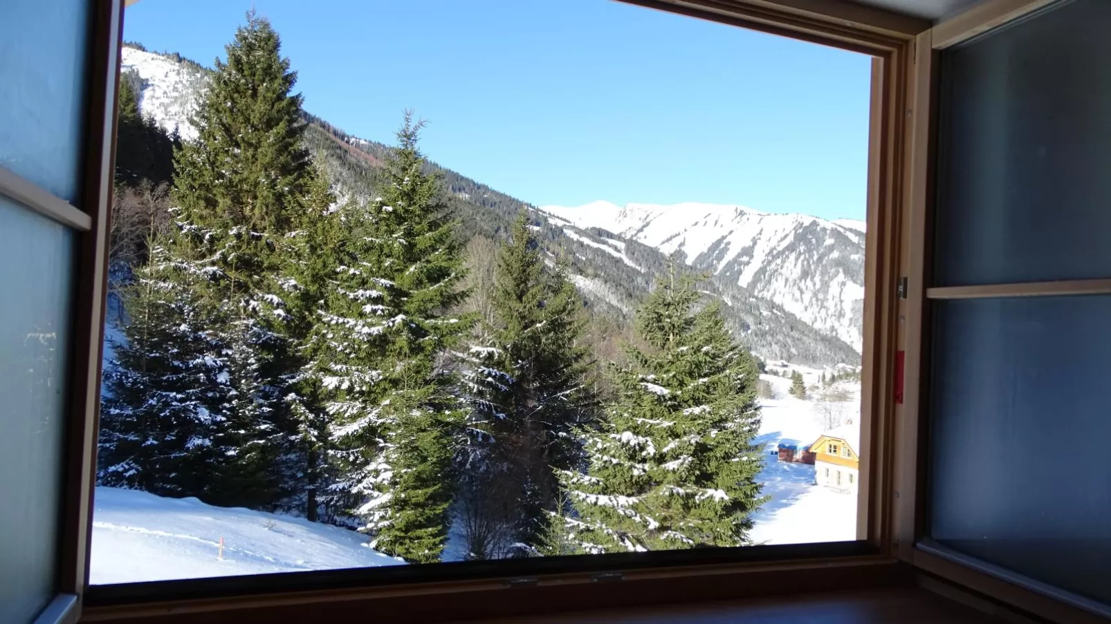 Haus Rapunzel-View winter