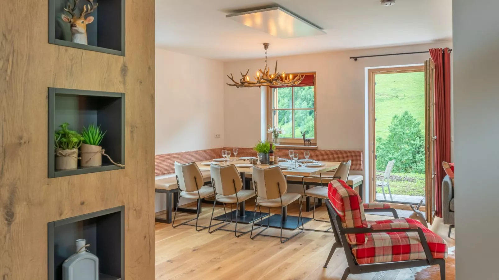 Im grünen Herzen-Dining room
