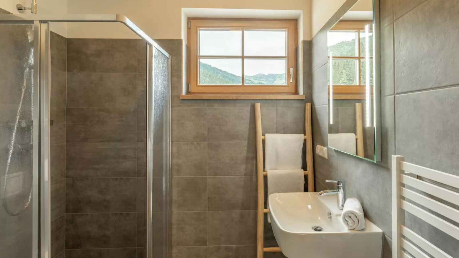 Im grünen Herzen-Bathroom
